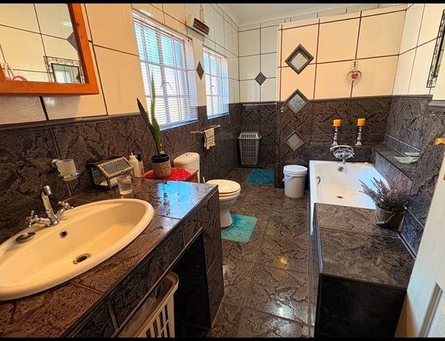 3 BEDROOM HOUSE FOR SALE IN SASOLBURG EXT 4